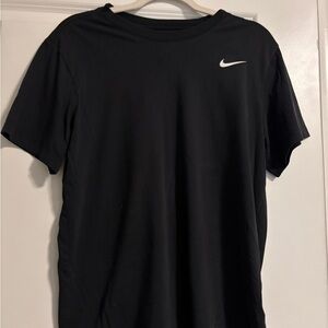 Nike Men's Black Short Sleeve Tee